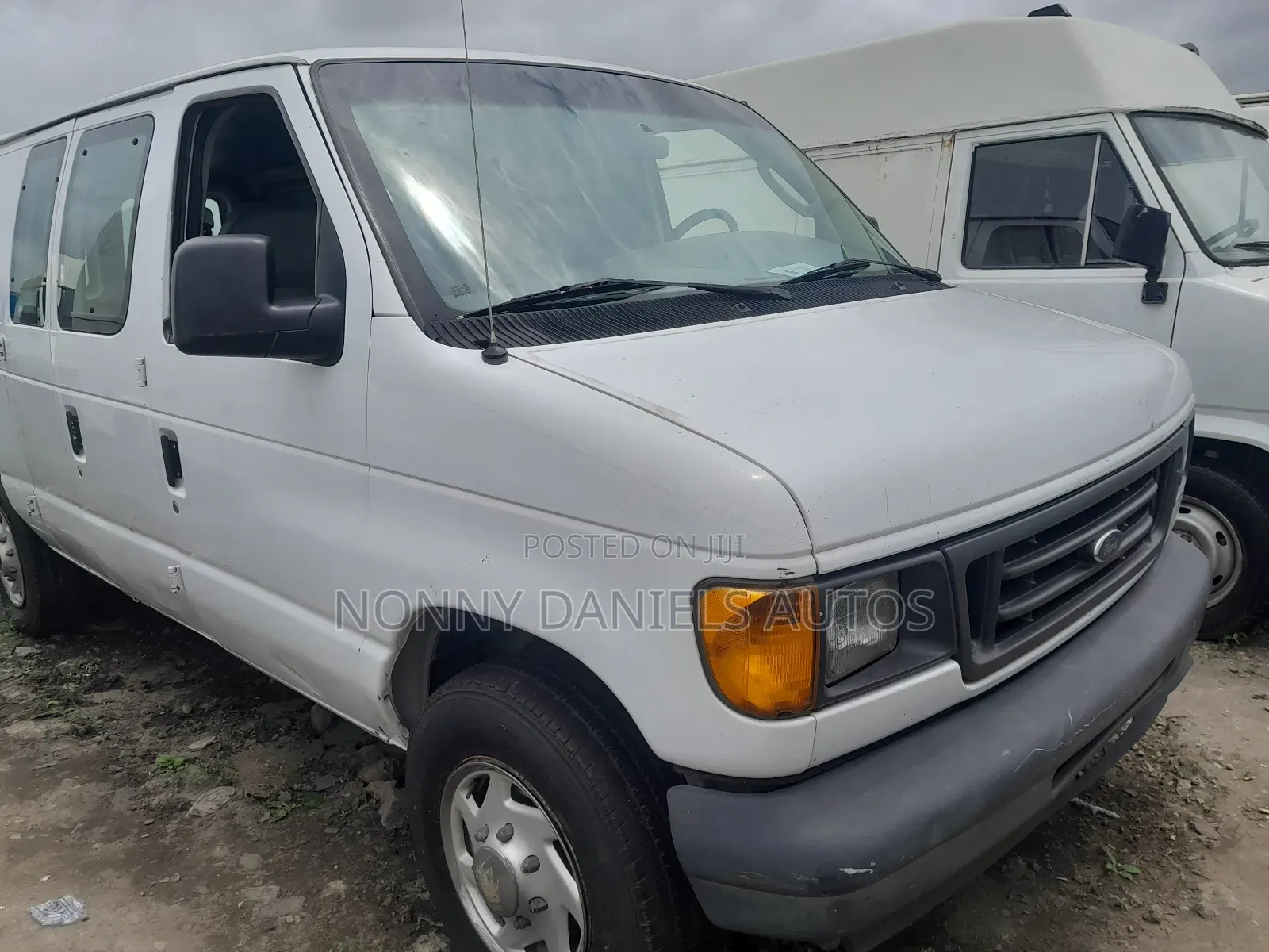 Ford E250 2005 White