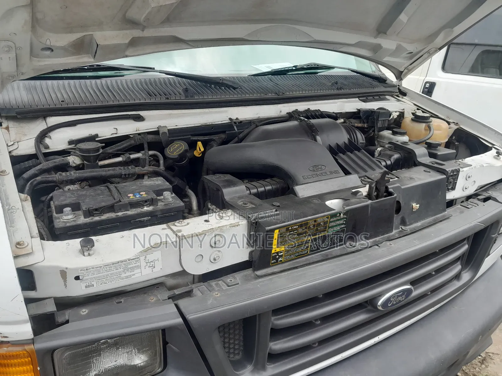 Ford E250 2005 White