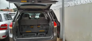 Toyota Sienna XLE 7 Passenger Mobility 2011 Gray