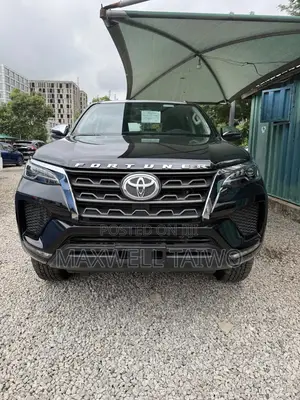 New Toyota Fortuner 2025 Black