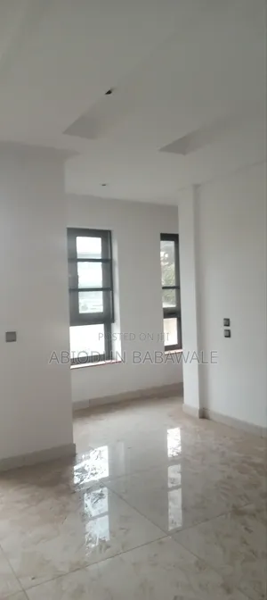 4bdrm Duplex in Wuse District Abuja for rent