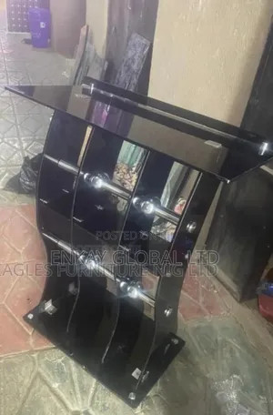 Quality Tinted Glass Pulpit for Church and Conference