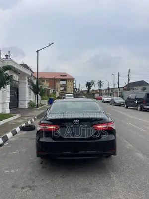 Toyota Camry LE FWD (2.5L 4cyl 8AM) 2018 Black