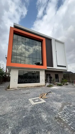 A Whole Ground Floor Available for Lease