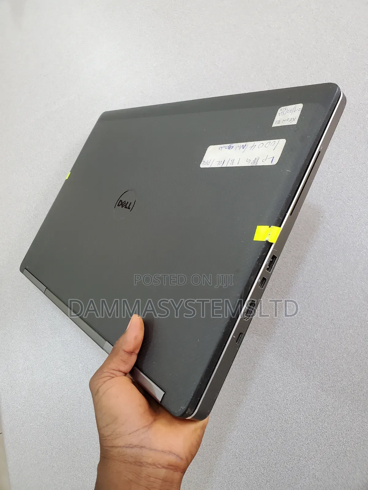 Laptop Dell Precision 7710 32GB Intel Xeon SSD 256GB