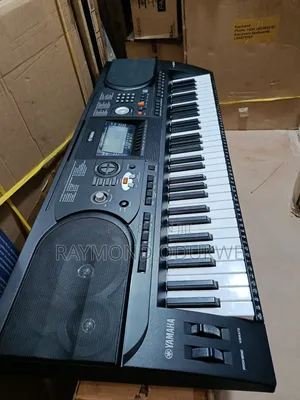 Yamaha PSR-E375 Portable Keyboard Piano
