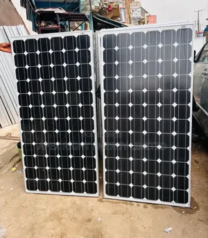300watts Canadian Mono Crystalline Panel