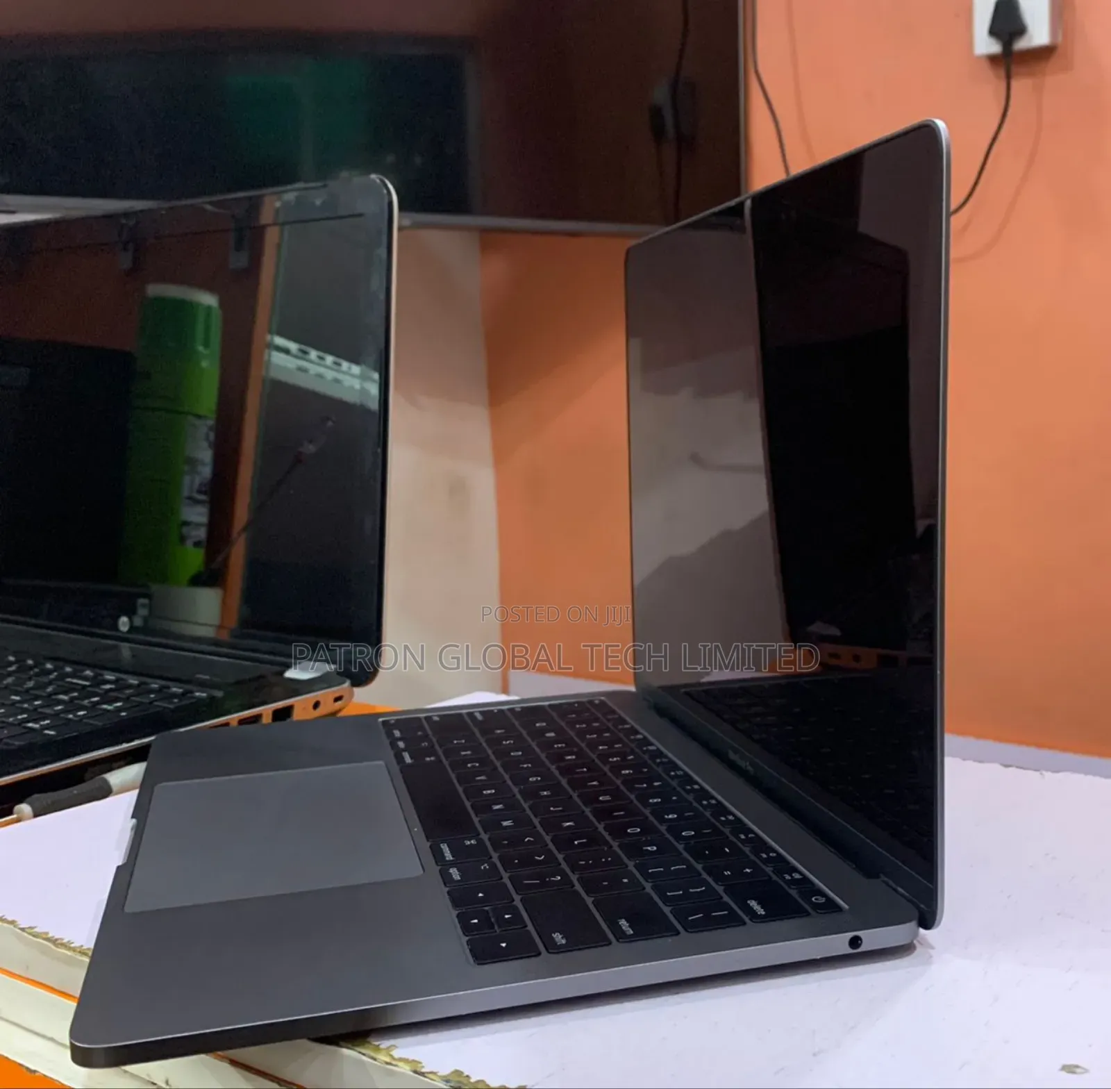 Laptop Apple MacBook Pro 2017 16GB Intel Core I7 SSD 256GB