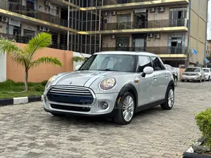 Mini Cooper 2017 Silver