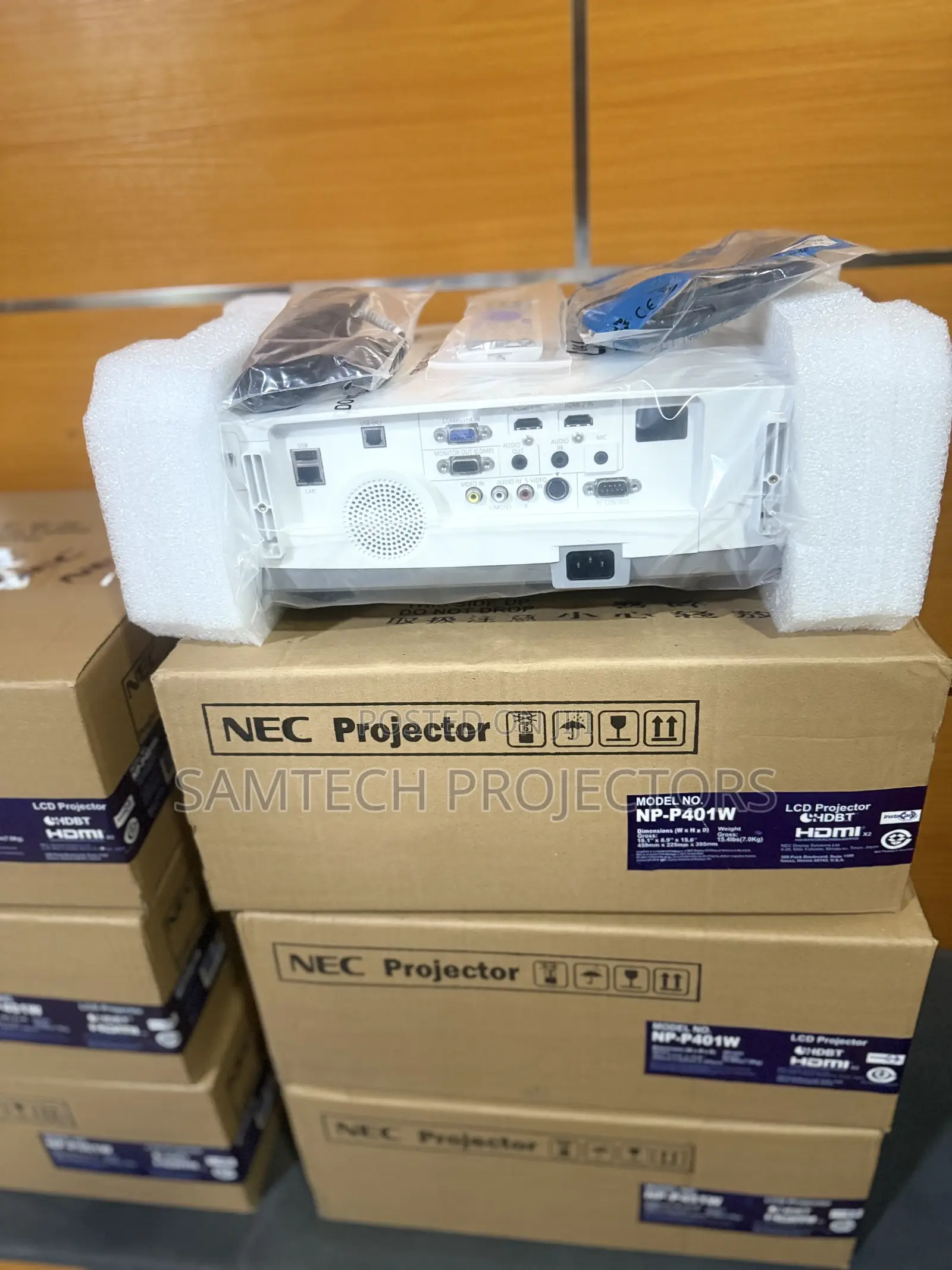 Nec Projector.Daylight Projector Ikeja, Lekki, Abuja,Worry
