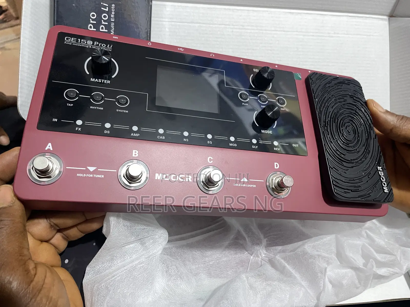 Mooer Ge150 Pro Lí Rechargeable Powered Guitar Effect