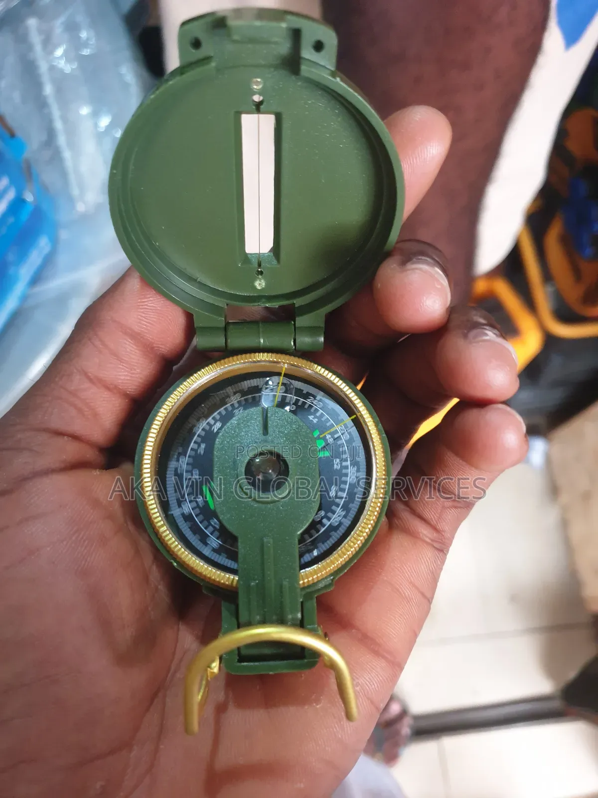 2-inch Handheld Compass, Sturdy Case - Pc-40700