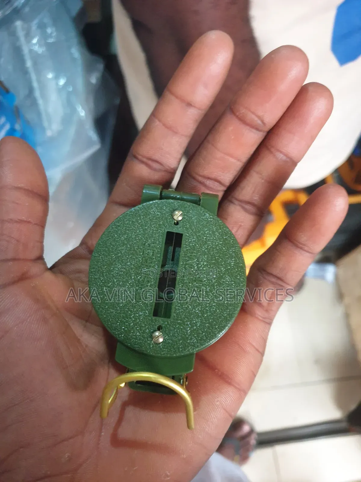 2-inch Handheld Compass, Sturdy Case - Pc-40700