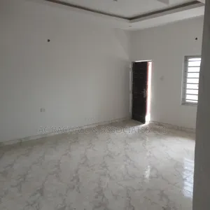 3bdrm Apartment in Hossana, Isolo for rent