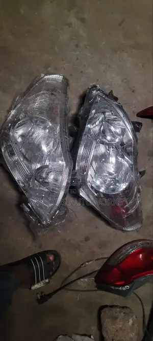 Headlight Corolla Verso 2012