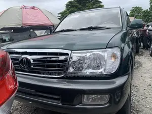 Toyota Land Cruiser 4x4 2004 Green