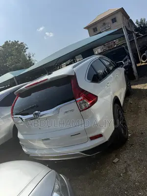 Honda CR-V Touring 4dr SUV (2.4L 4cyl CVT) 2015 White