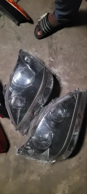 Headlight Lexus Rx300