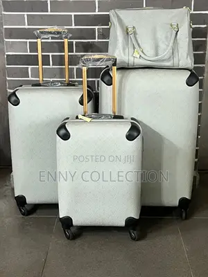 Luxury Set of 4 Louis Vuitton Luggage Traveling Bag
