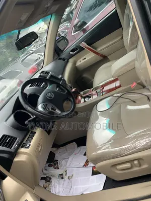 Toyota Highlander Limited 3.5l 4WD 2013 Black