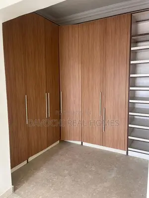 4bdrm Apartment in Old Ikoyi for rent