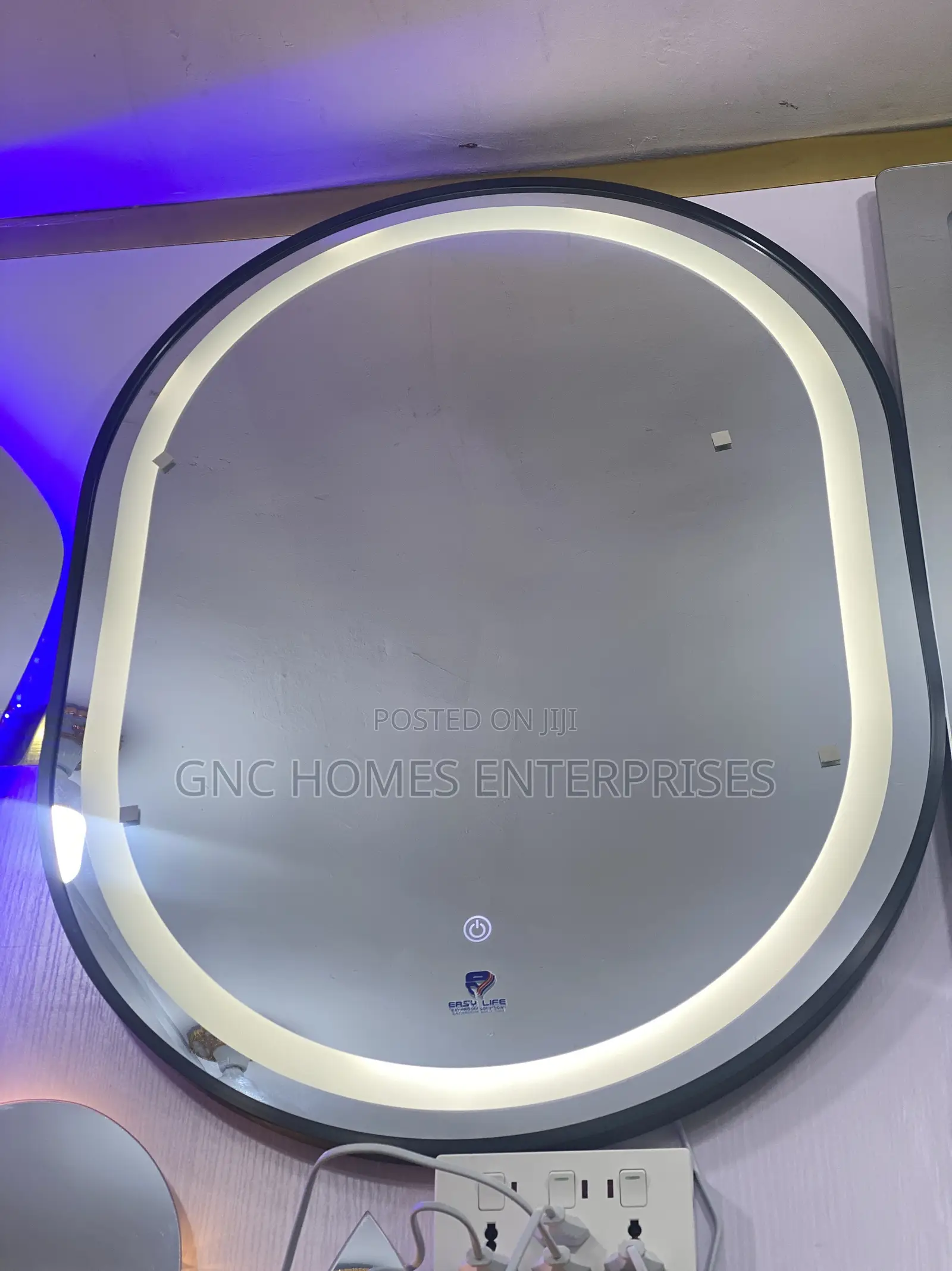 80cm Black Frame Mirror Led