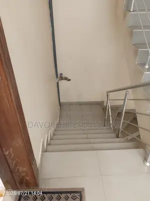 2bdrm Apartment in Ikate Elegushi for rent