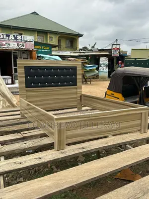 4 and Half by 6ft Bedframe