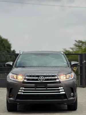 Toyota Highlander XLE V6 4x4 (3.5L 6cyl 6A) 2016 Gray