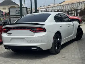 Dodge Charger SE AWD 2017 White