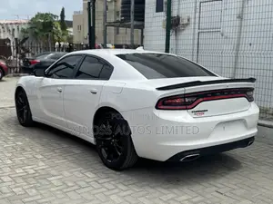 Dodge Charger SE AWD 2017 White