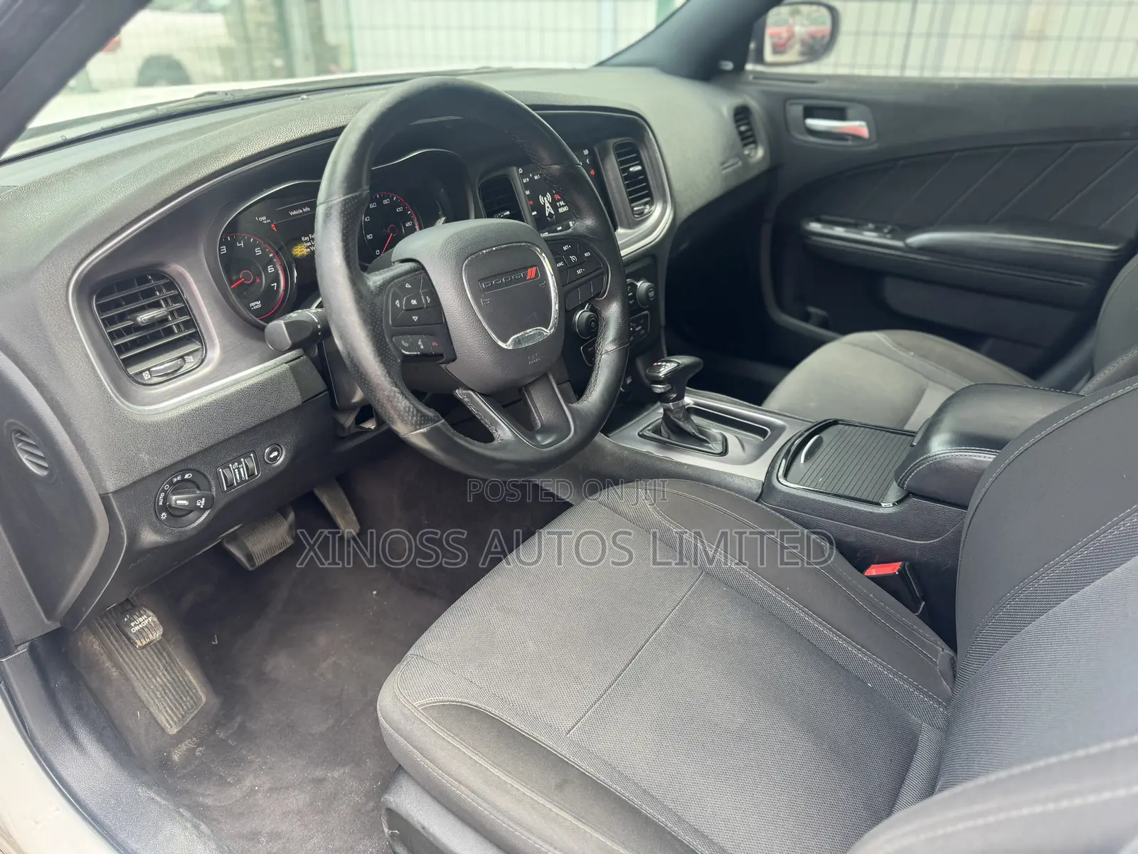Dodge Charger SE AWD 2017 White