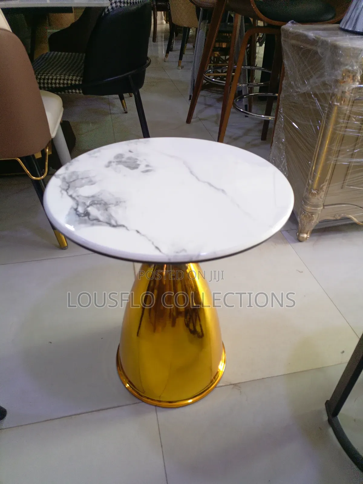 Quality Sides Table With Marble Top