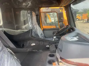 Extra Clean Howo Trailer