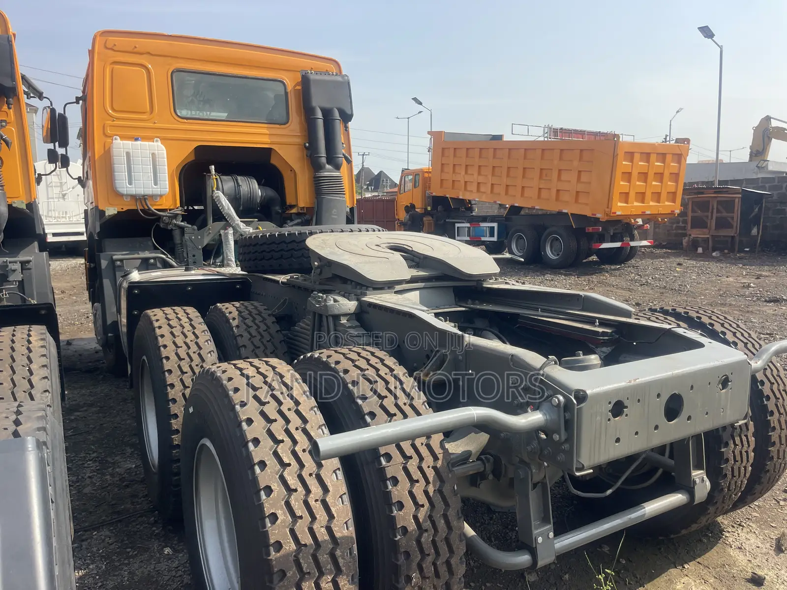 Extra Clean Howo Trailer