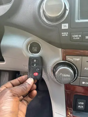 Toyota Highlander Limited 2012 Blue