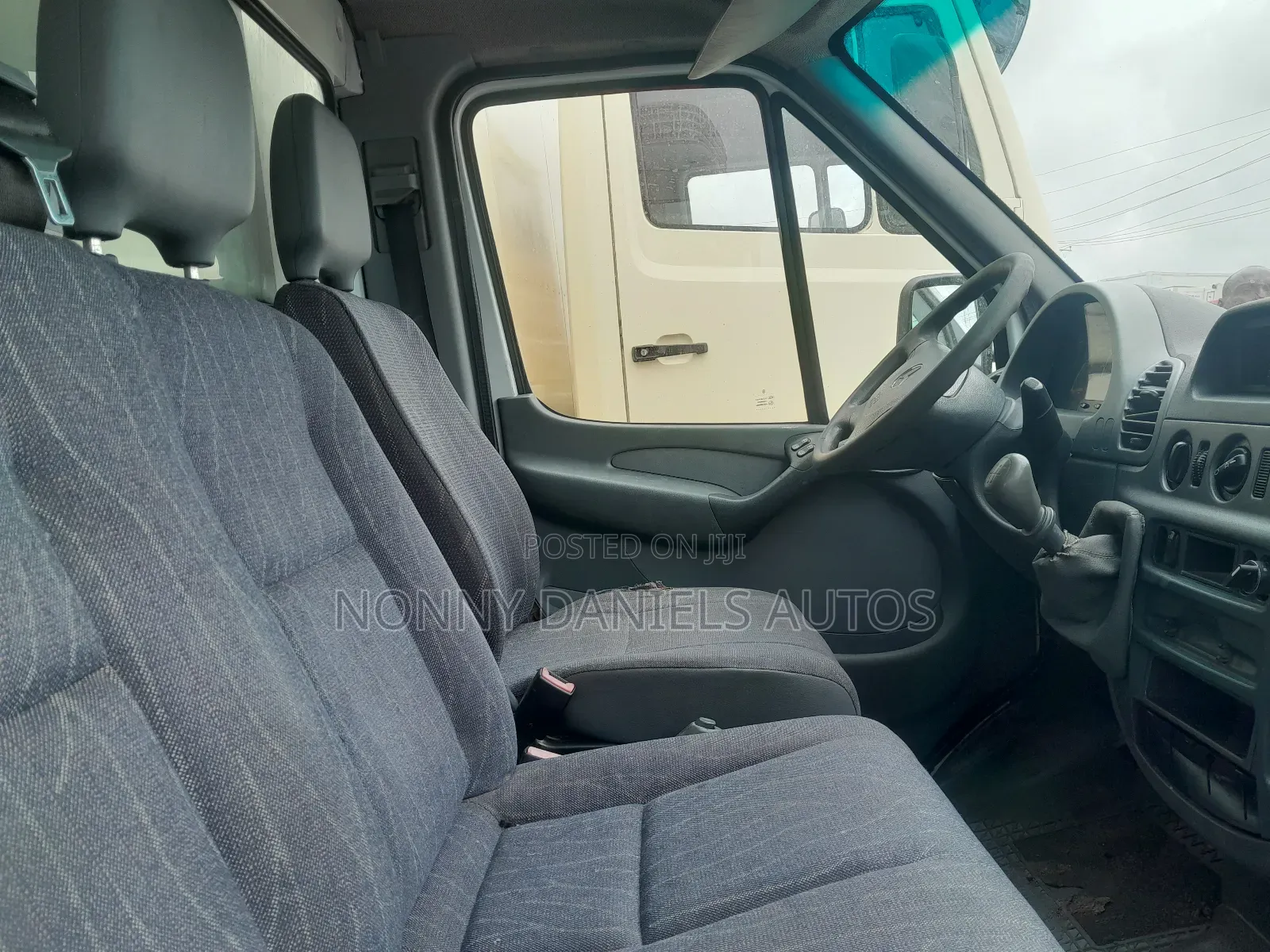 Mercedes-Benz V-Class 2002 White