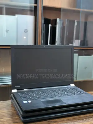 Laptop Toshiba Satellite Pro A300 8GB Intel Core I5 SSD 128GB