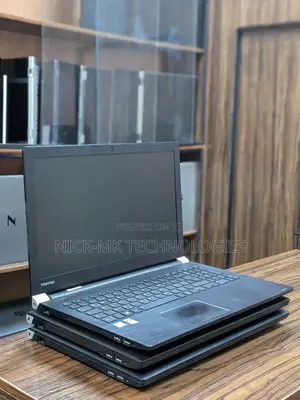 Laptop Toshiba Satellite Pro A300 8GB Intel Core I5 SSD 128GB