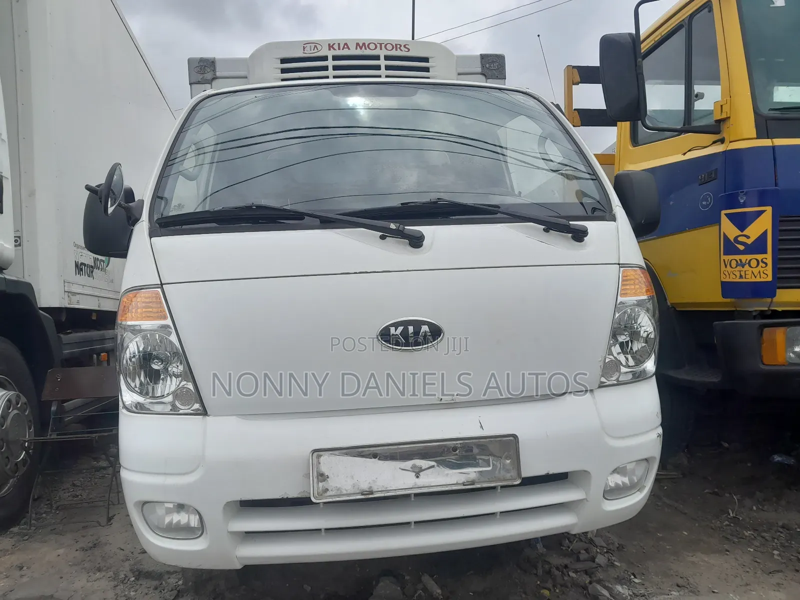 Kia Granbird 2015 White
