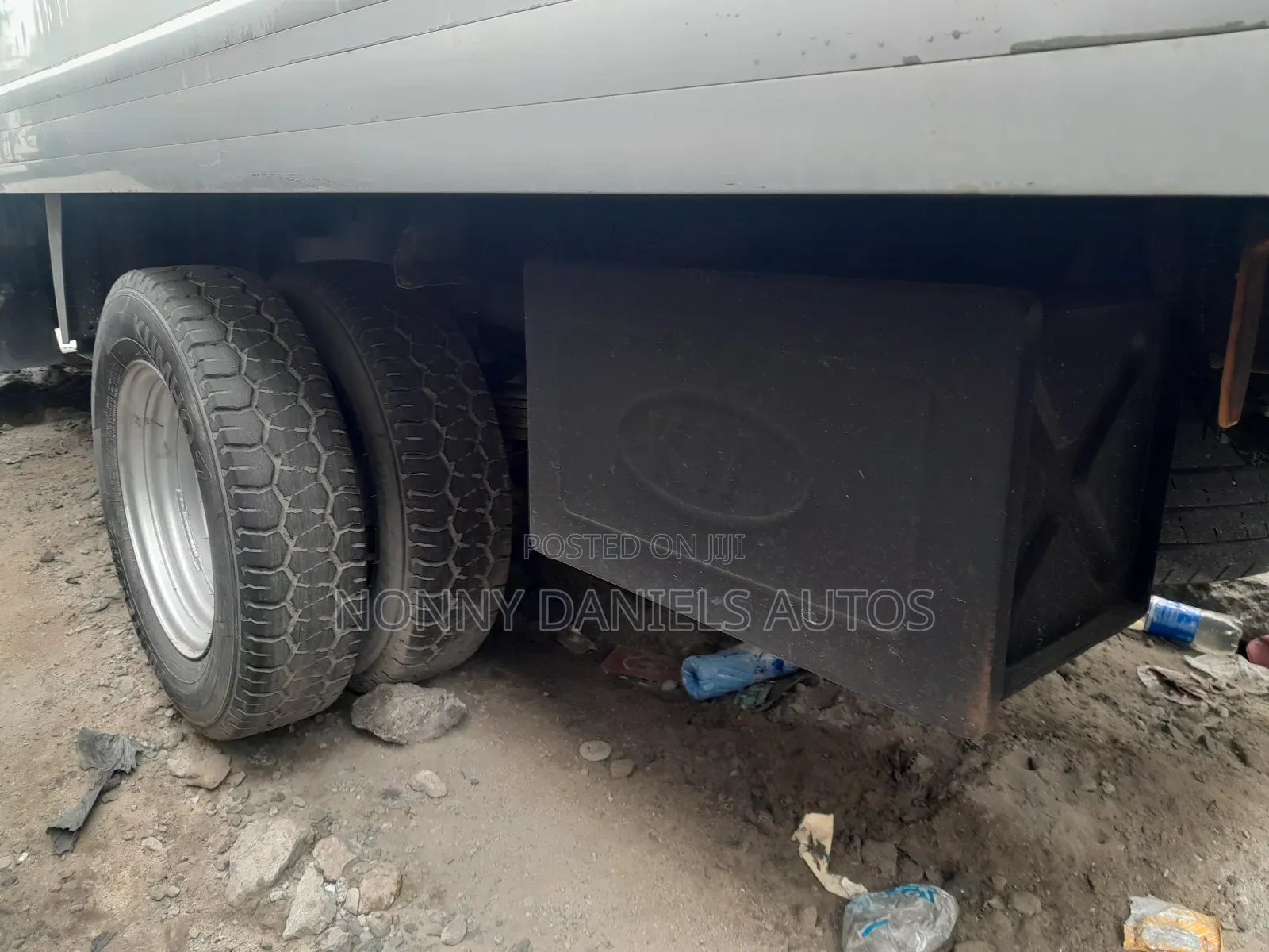 Kia Granbird 2015 White