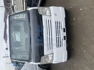 Suzuki Every 2005 White