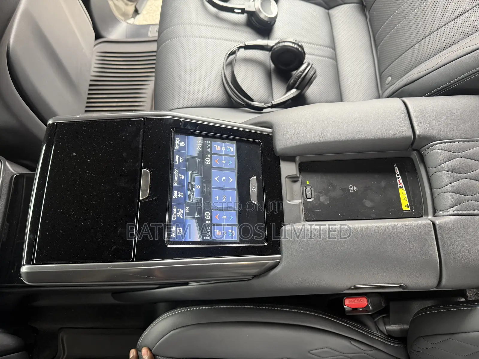 Lexus LX 2023 Silver