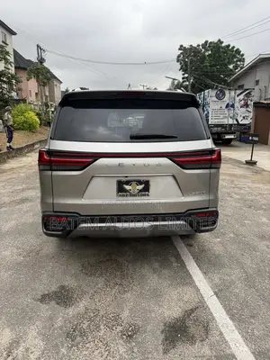 Lexus LX 2023 Silver