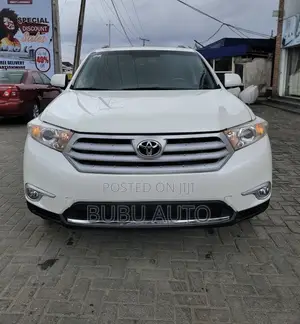 Toyota Highlander Limited 2012 White