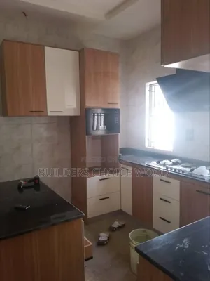 Hdf Glossy And Matte Finish Kitchen Cabinets