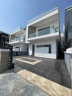 Luxury 5 Bedroom Fully Detached Duplex for Sale
