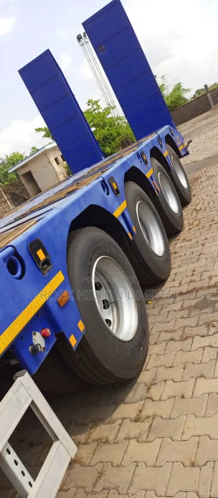 Flatbed And Lowbed For Hire