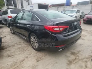 Hyundai Sonata Limited 2.0T Seban (2.0L 4cyl 6A) 2016 Black