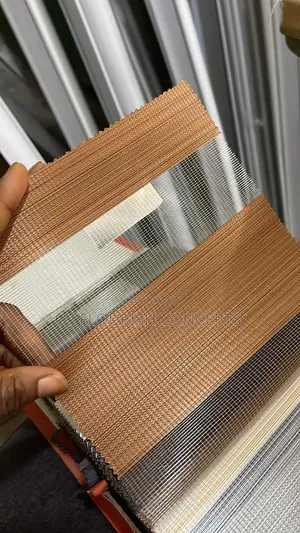 Shining Carton Colour Window Blinds